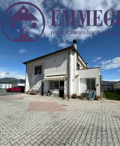 casa indipendente in vendita ad Albenga in zona San Fedele