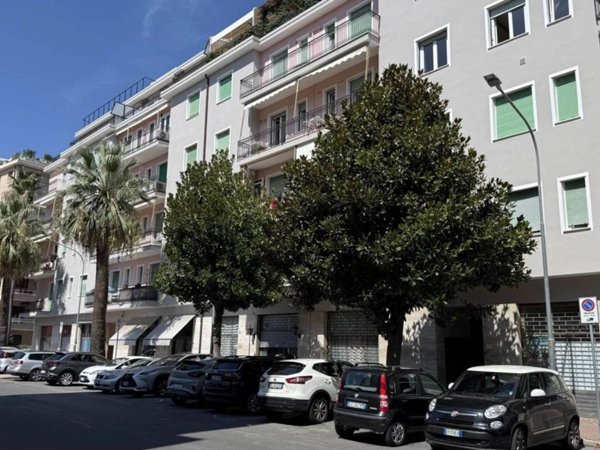 appartamento in vendita ad Albenga