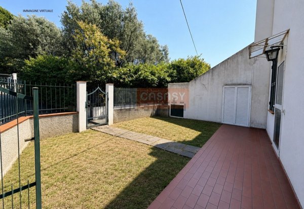 casa indipendente in vendita ad Albenga in zona Salea