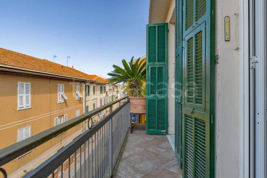appartamento in vendita ad Albenga