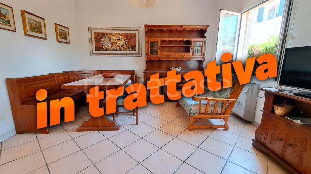 appartamento in vendita ad Albenga in zona Leca