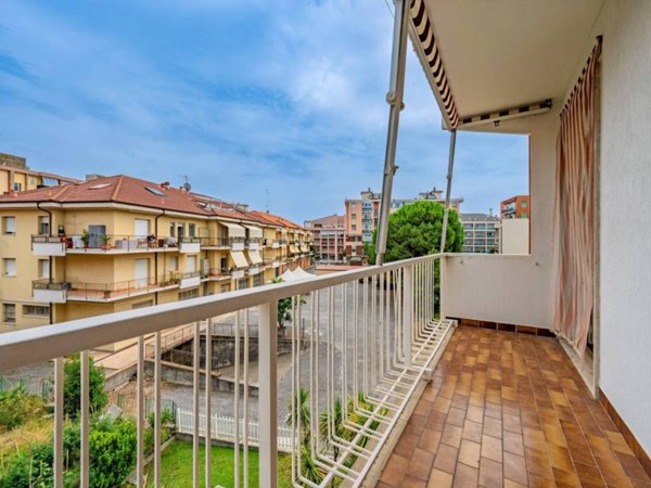 appartamento in vendita ad Albenga