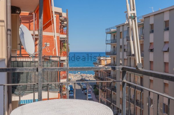 appartamento in vendita ad Albenga