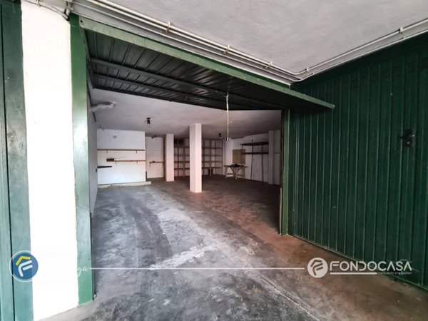 locale di sgombero in vendita ad Albenga in zona Campochiesa