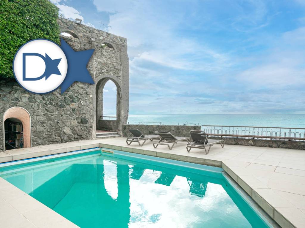 casa indipendente in vendita ad Albissola Marina