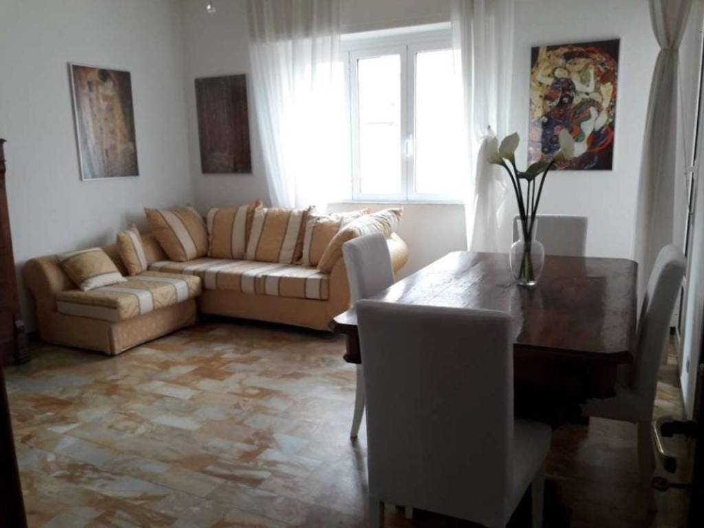 appartamento in vendita ad Albissola Marina