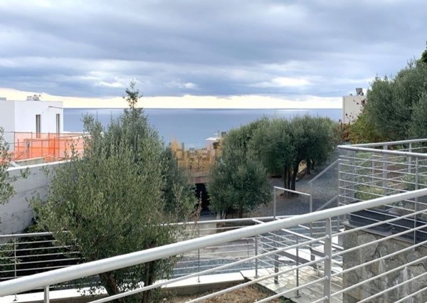 appartamento in vendita ad Albissola Marina