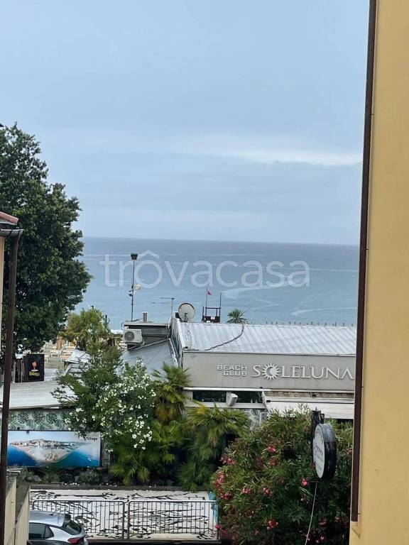 appartamento in vendita ad Albissola Marina