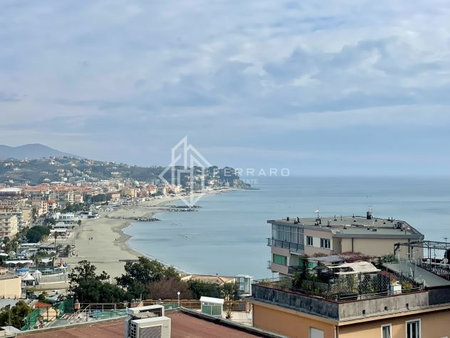 appartamento in vendita ad Albissola Marina