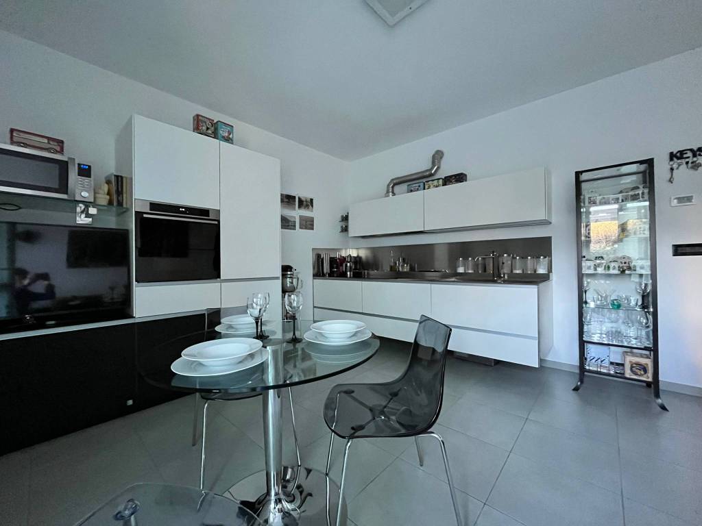appartamento in vendita ad Albissola Marina