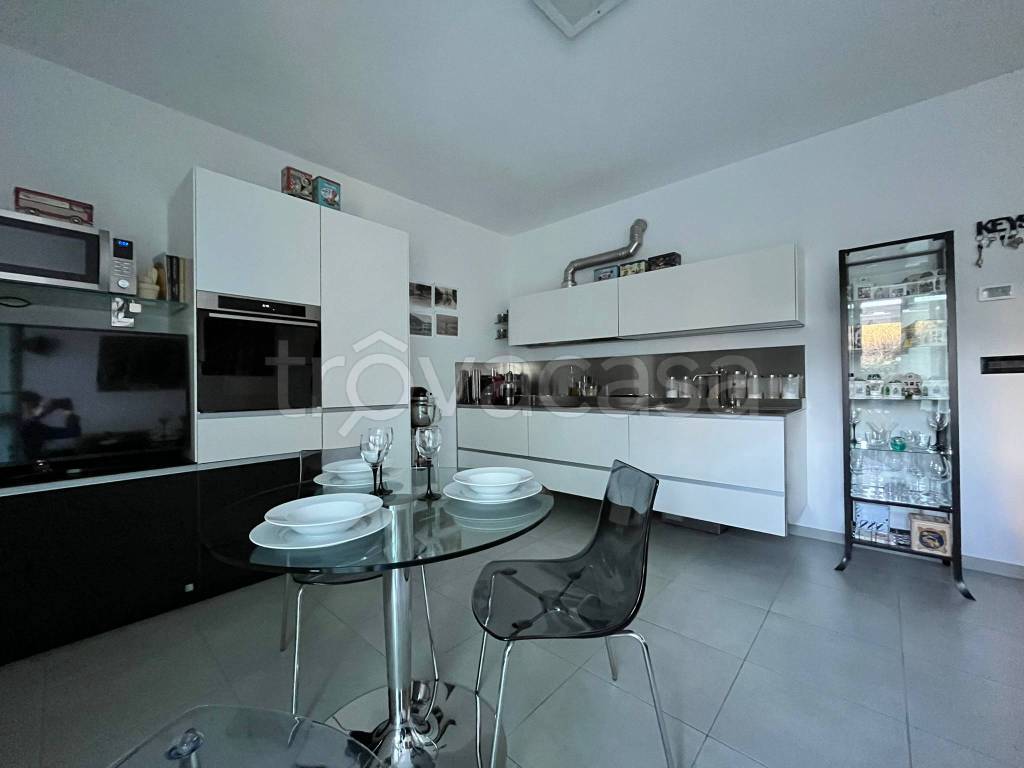 appartamento in vendita ad Albissola Marina