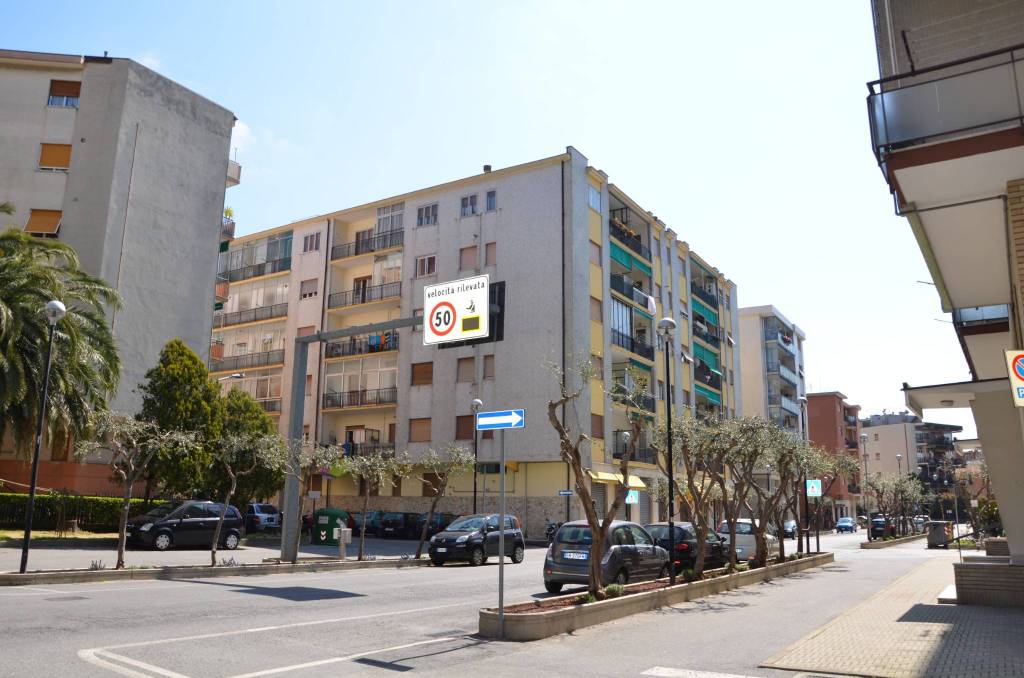 locale commerciale in vendita ad Albissola Marina