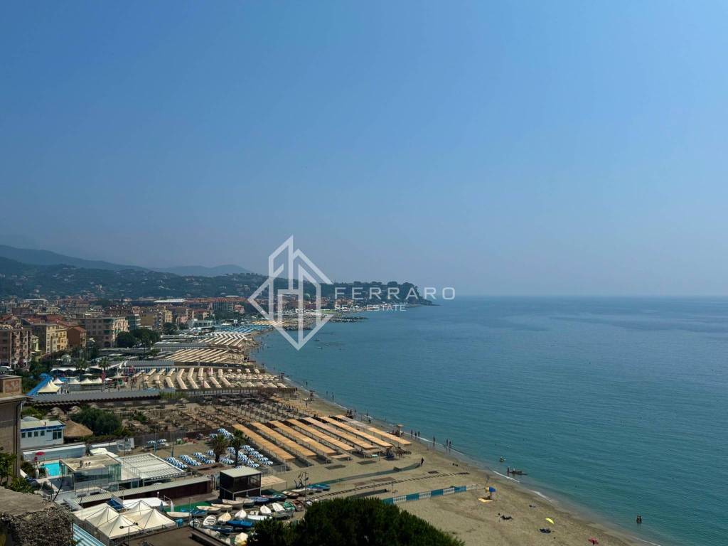 appartamento in vendita ad Albissola Marina