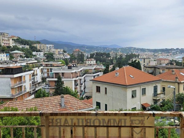 appartamento in vendita ad Albissola Marina