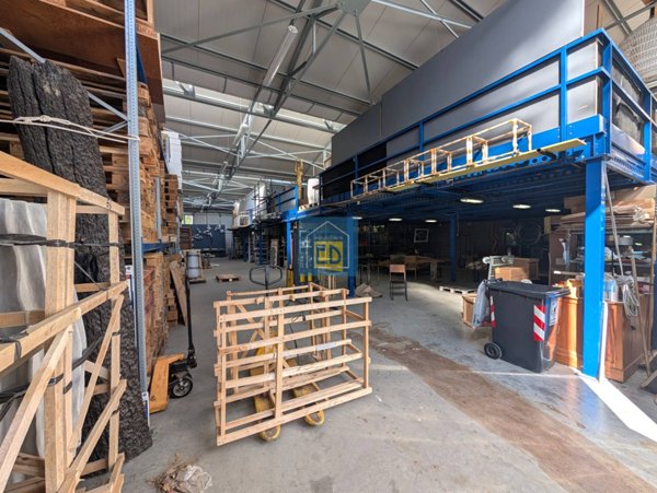 capannone in vendita ad Albissola Marina