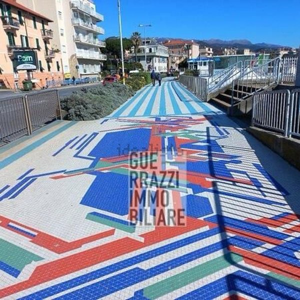 appartamento in vendita ad Albissola Marina