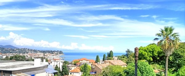 appartamento in vendita ad Albissola Marina