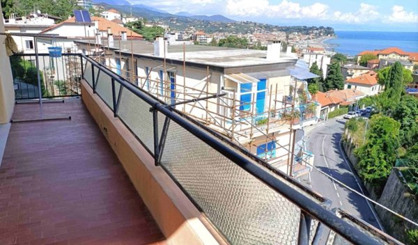 appartamento in vendita ad Albissola Marina