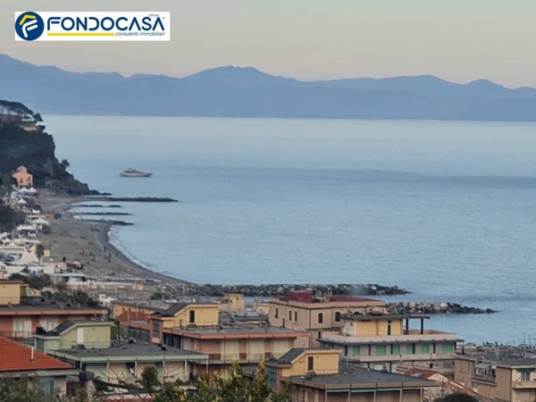 casa indipendente in vendita ad Albissola Marina