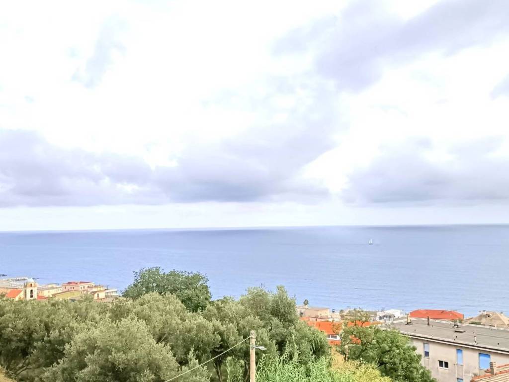 appartamento in vendita ad Albissola Marina