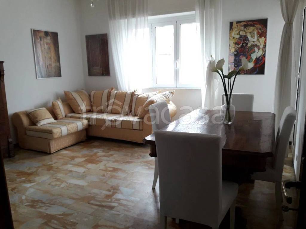 appartamento in vendita ad Albissola Marina