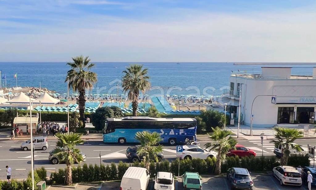 appartamento in vendita ad Albissola Marina