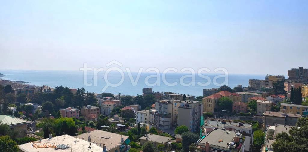 appartamento in vendita ad Albissola Marina
