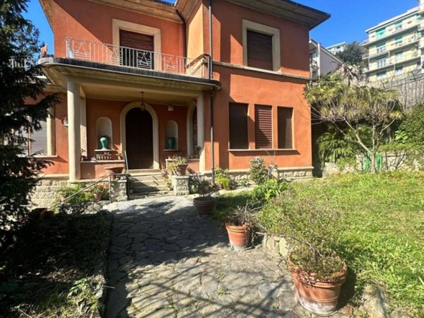 casa indipendente in vendita ad Albissola Marina
