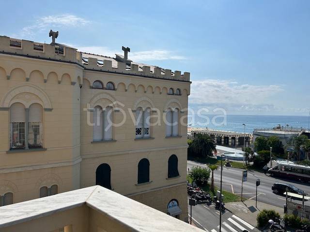 appartamento in vendita ad Albissola Marina