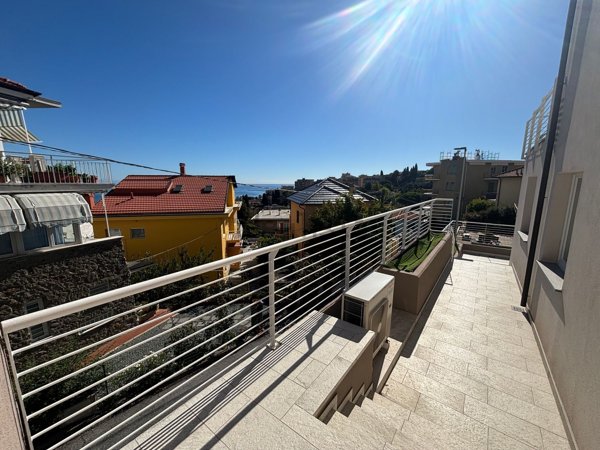 appartamento in vendita ad Albissola Marina