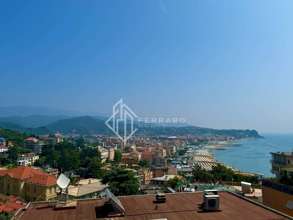 appartamento in vendita ad Albissola Marina