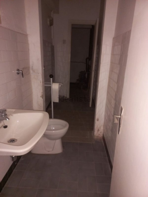 ufficio in vendita ad Albissola Marina