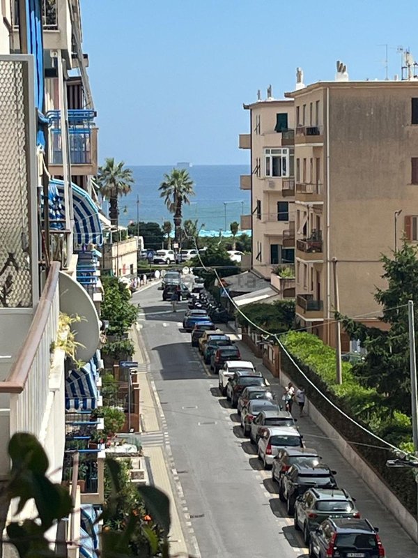 appartamento in vendita ad Albissola Marina