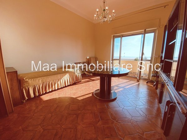 appartamento in vendita ad Albissola Marina