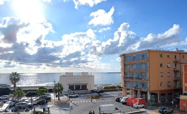 appartamento in vendita ad Albissola Marina