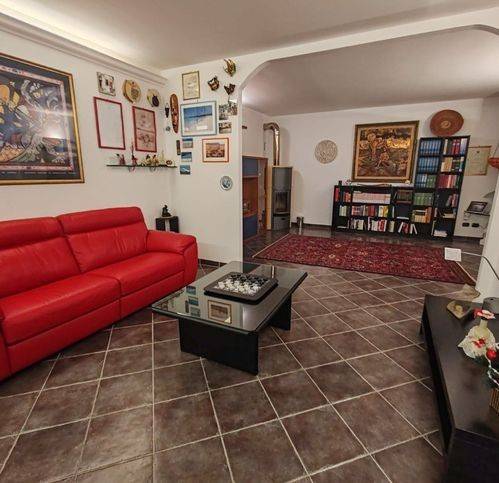 appartamento in vendita ad Albissola Marina