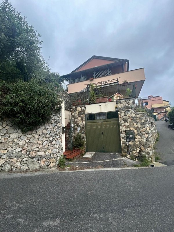 casa indipendente in vendita ad Albissola Marina
