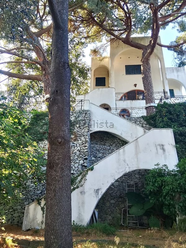 casa indipendente in vendita ad Albissola Marina