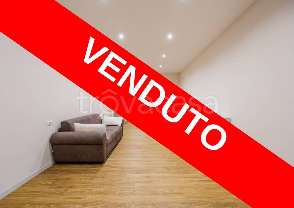 negozio in vendita ad Albissola Marina