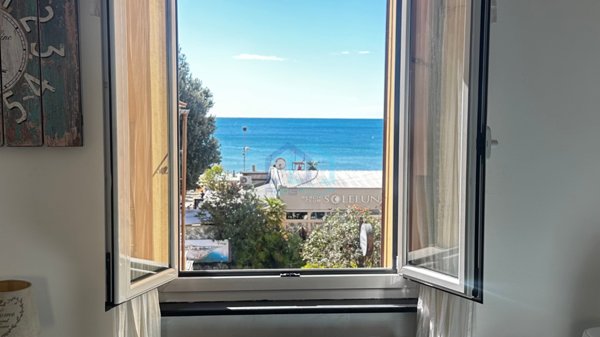 appartamento in vendita ad Albissola Marina