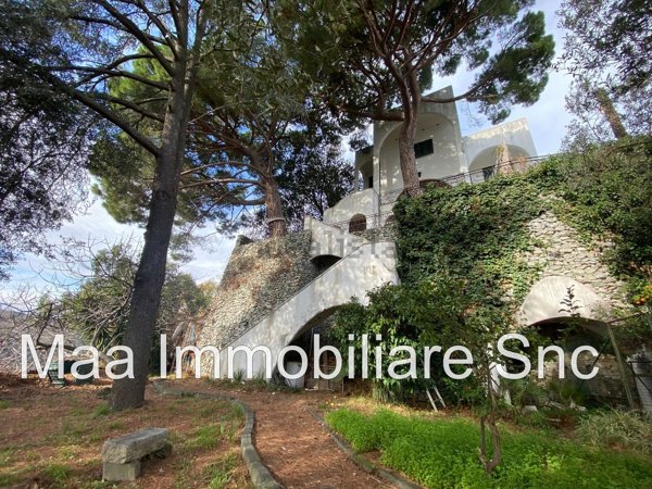casa indipendente in vendita ad Albissola Marina