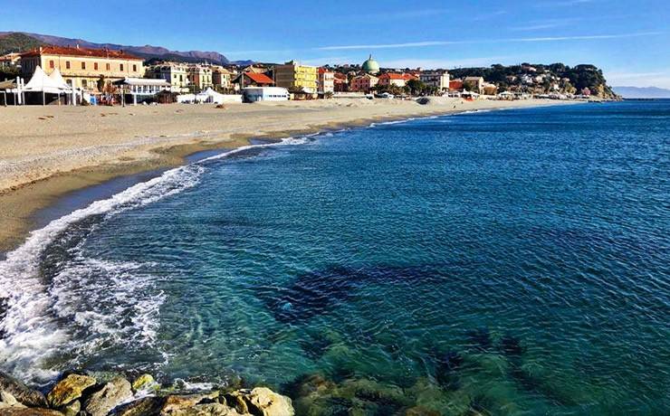 appartamento in vendita ad Albissola Marina