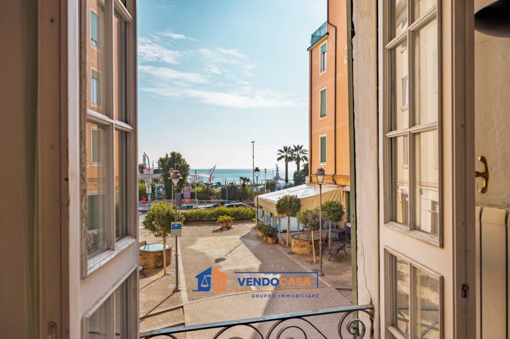 appartamento in vendita ad Albissola Marina