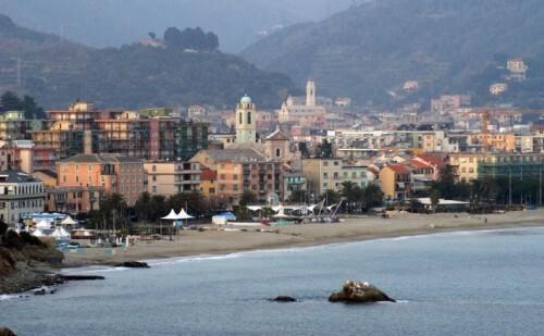 appartamento in vendita ad Albissola Marina