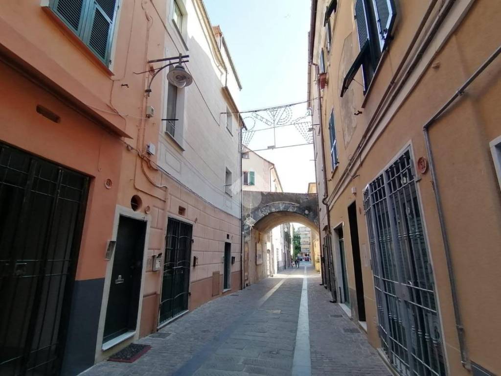 appartamento in vendita ad Albissola Marina