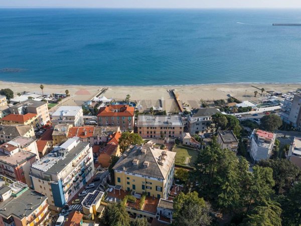 appartamento in vendita ad Albissola Marina