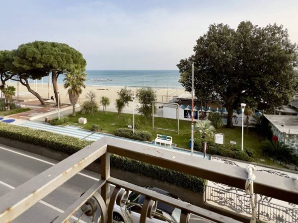 appartamento in vendita ad Albissola Marina