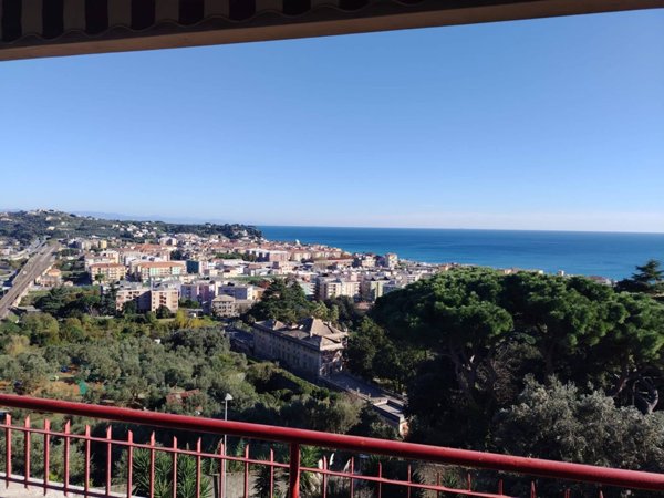 appartamento in vendita ad Albissola Marina