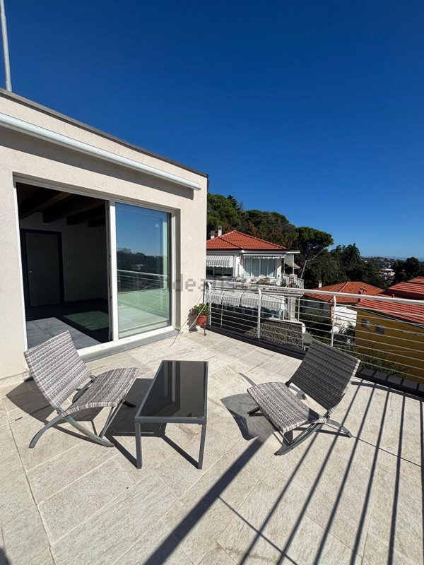 appartamento in vendita ad Albissola Marina