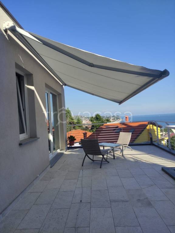 appartamento in vendita ad Albissola Marina